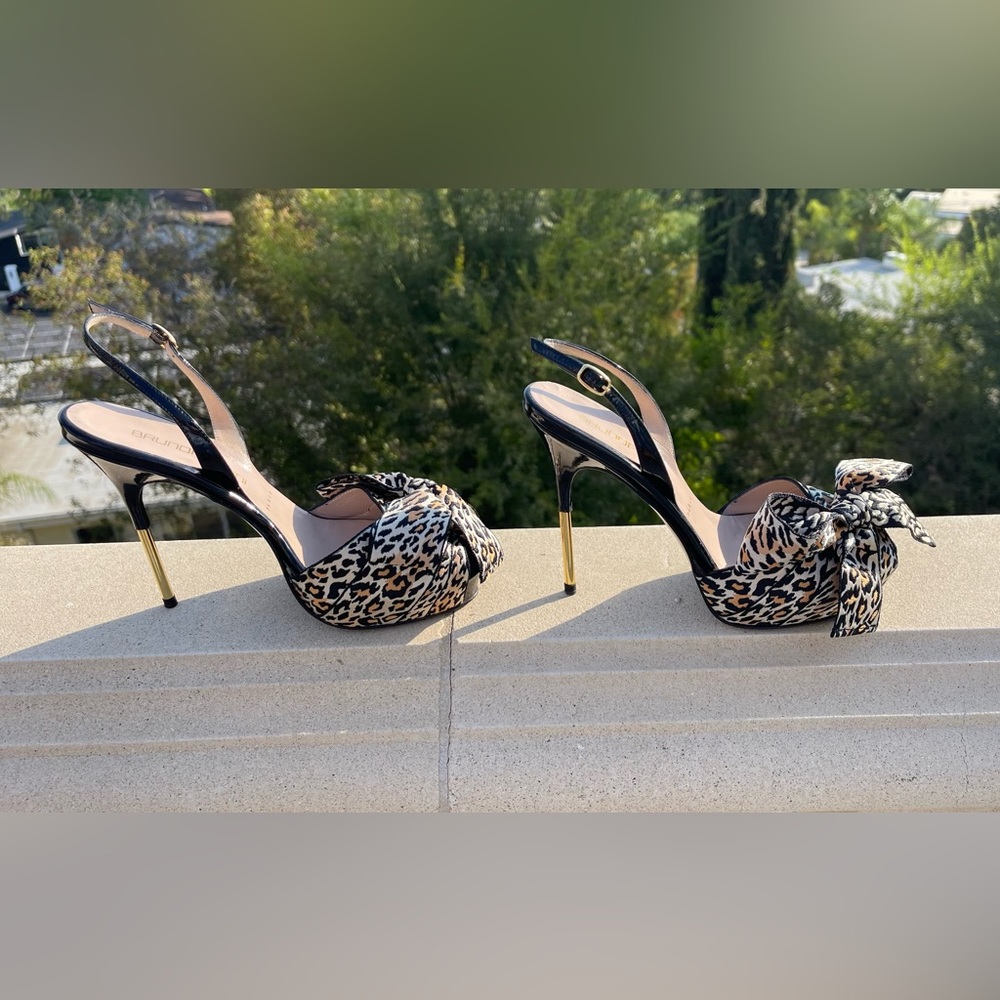 Brunofrizoni vintage animal print platforms with a silk bow size 6B